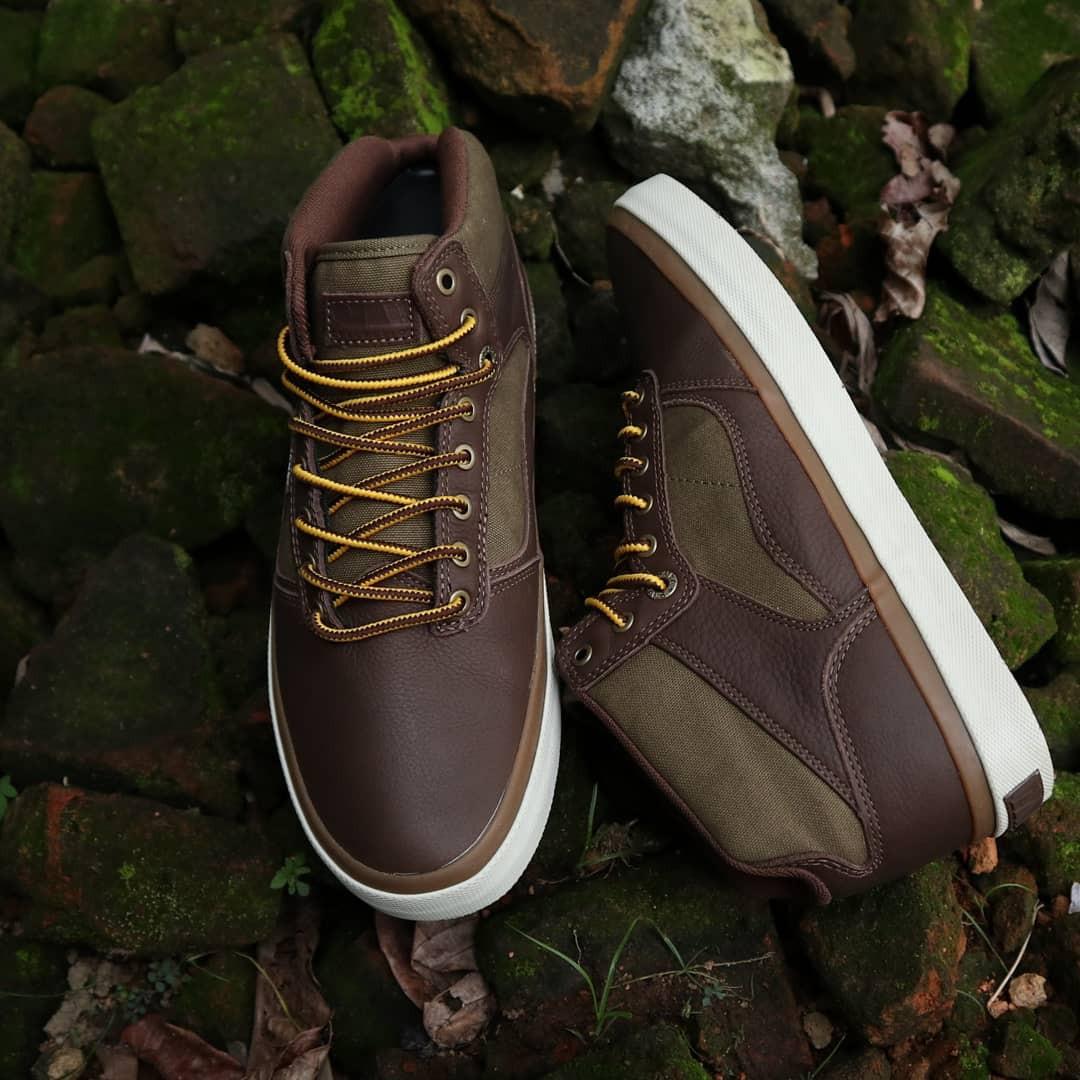 Vans bedford on sale timber