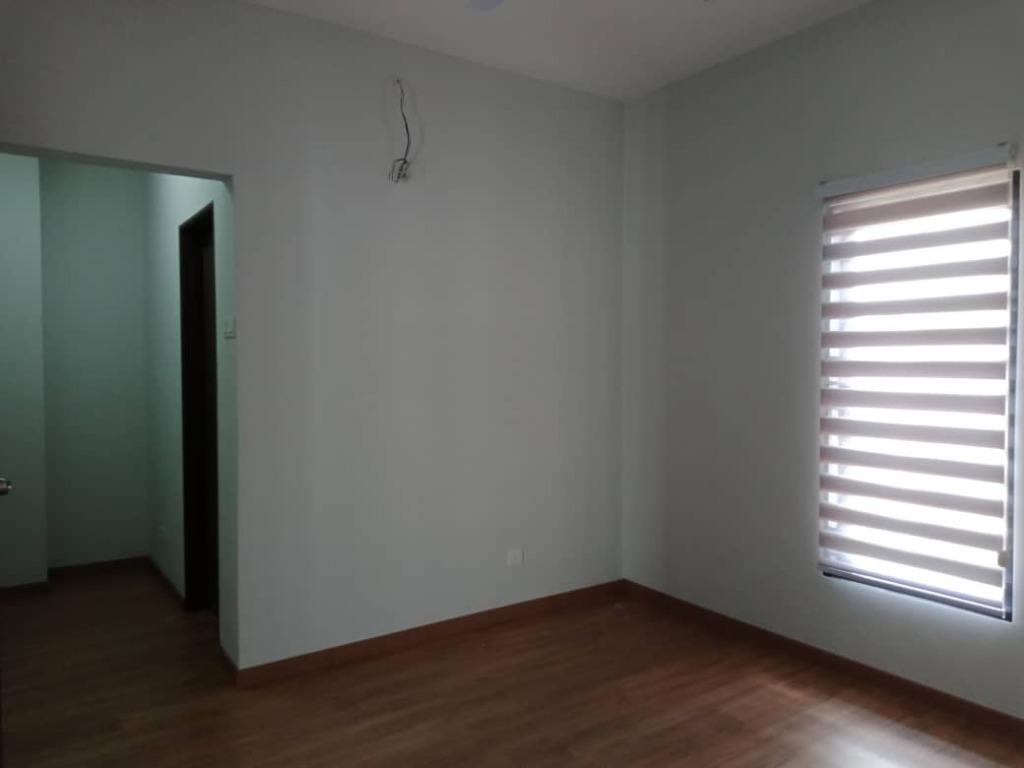 3 STOREY BAYAN PARKHOMES BATANG KALI HULU SELANGOR, Property, For Sale