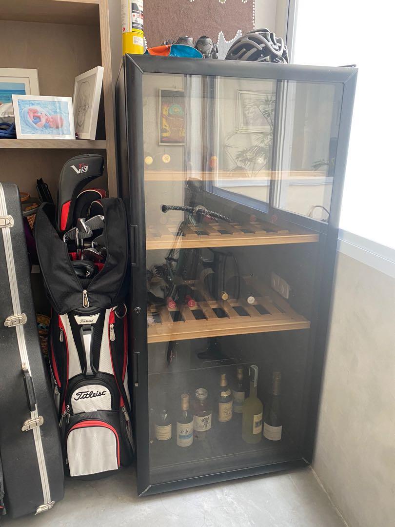 Artevino 215 bottle wine fridge, TV & Home Appliances, Kitchen Appliances, Wine Cellar & Storage