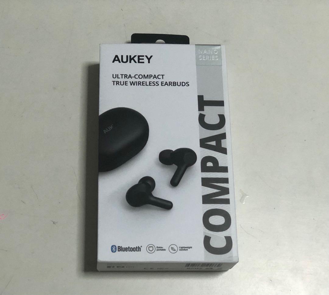 aukey ultra compact true wireless earbuds