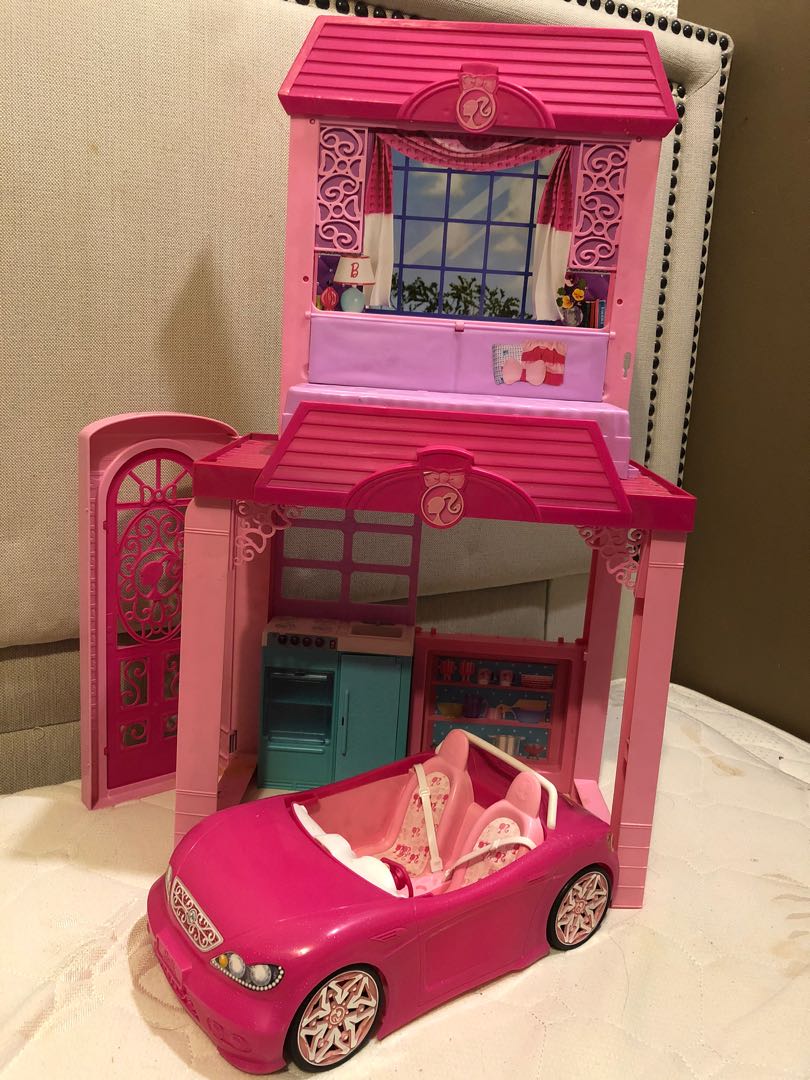 Barbie house outlet and car
