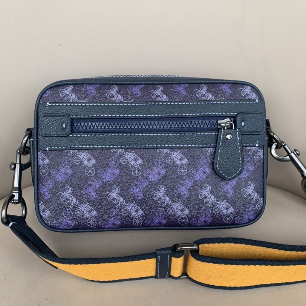 Academy crossbody with sales horse and carriage print