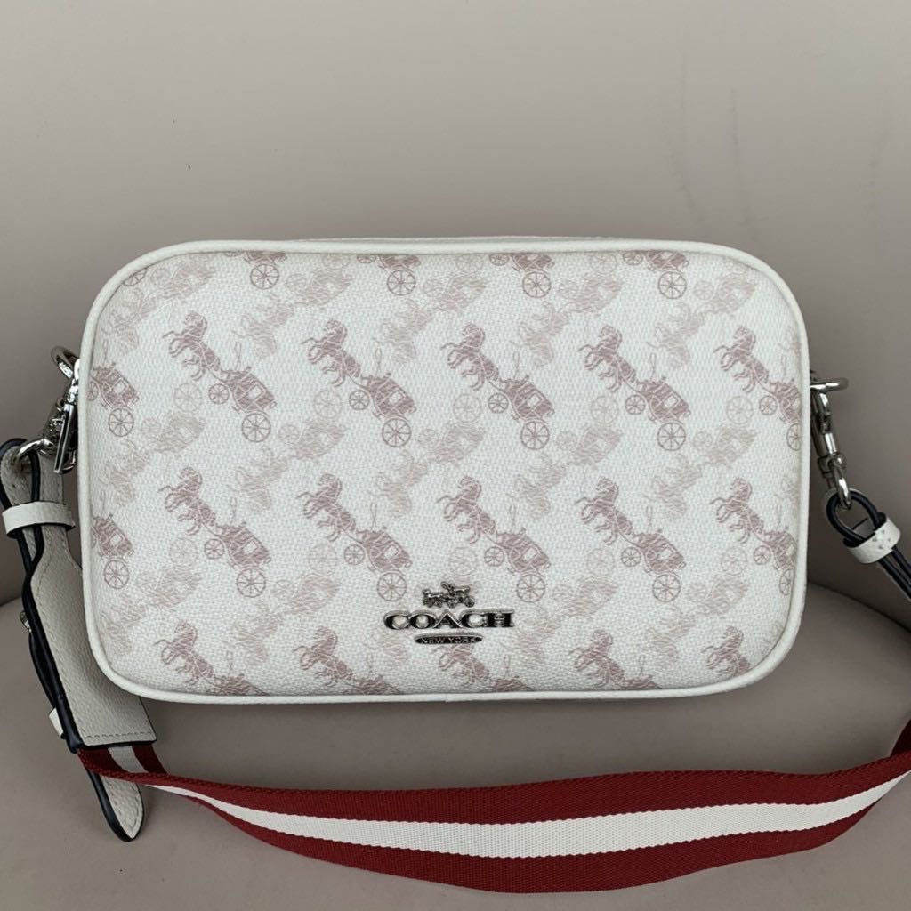 Jes crossbody with outlet horse and carriage print