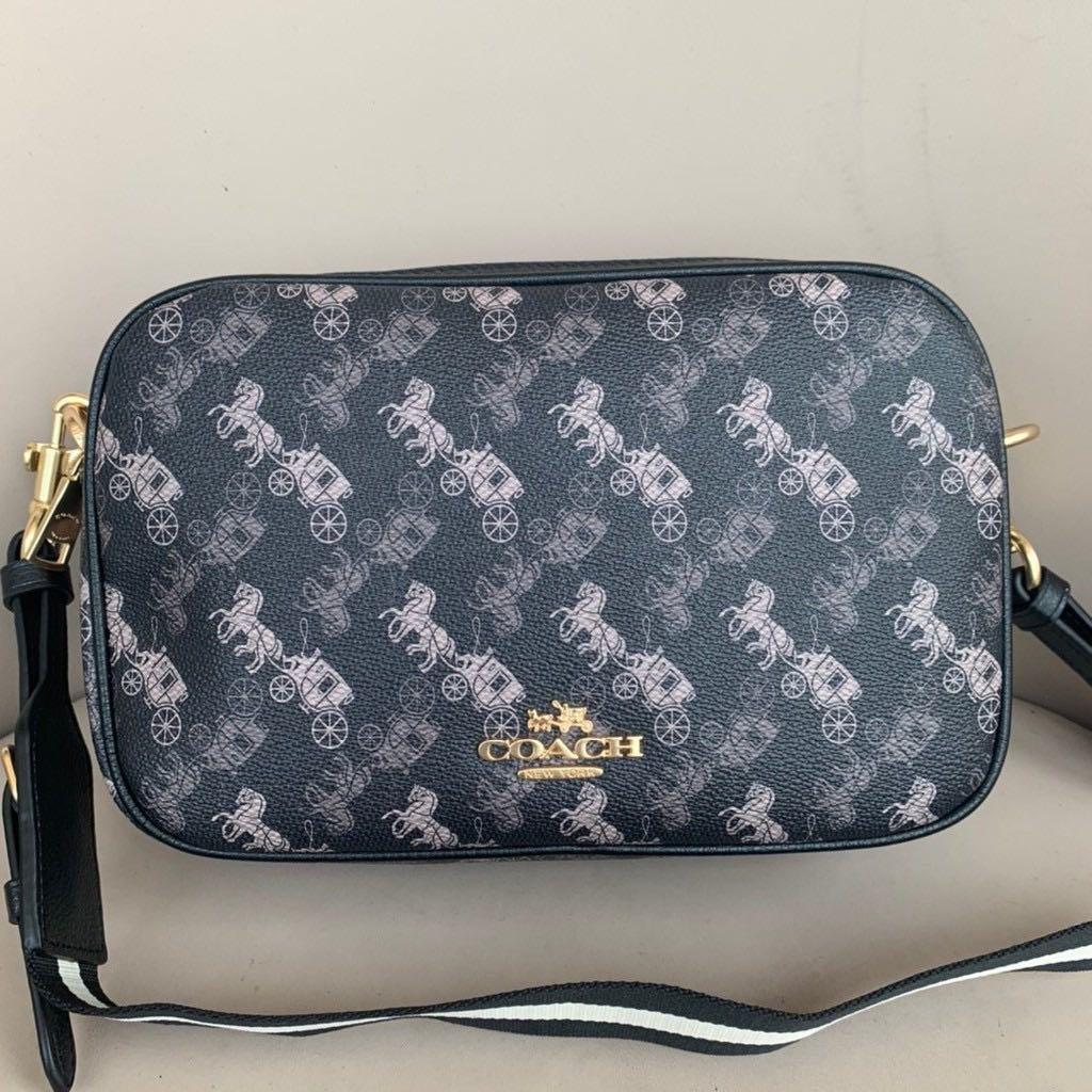 Jes crossbody with sales horse and carriage print