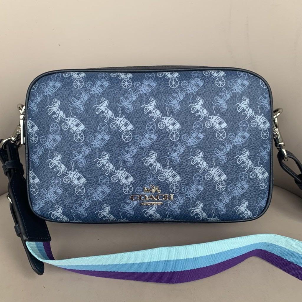 Jes crossbody with 2025 horse and carriage print
