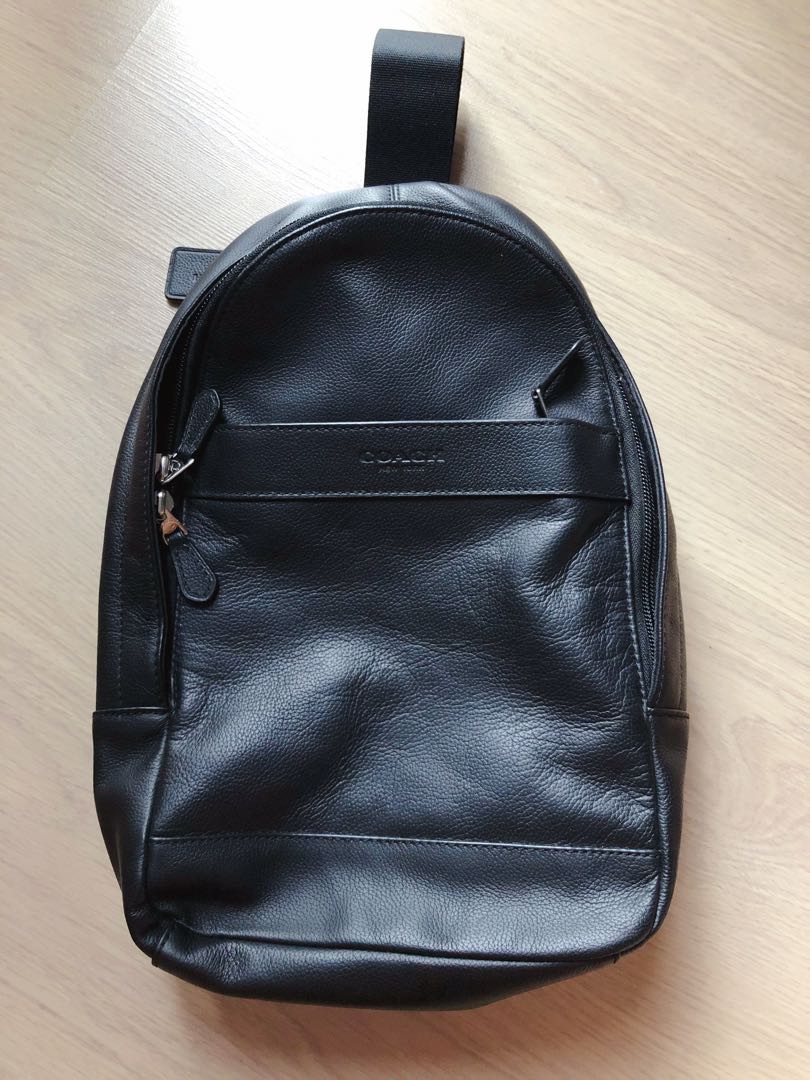Coach men’s leather cross body single sling bag black color, Men's