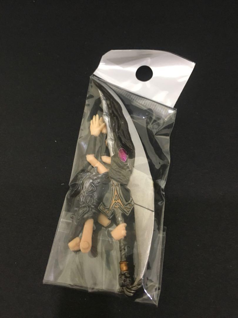 Devil may cry set (Category: Figurines & Statues) located in Puchong. Submitted by ericmak6361 (Listing ID 1050099213, Image 2). Description: No box Semua barang di gambar Cod amcorp mall Postage rm8.
