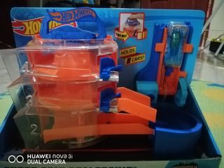 (Category: ) located in . Submitted by erzanoriz (Listing ID 1050053234, Image 1). Description: .