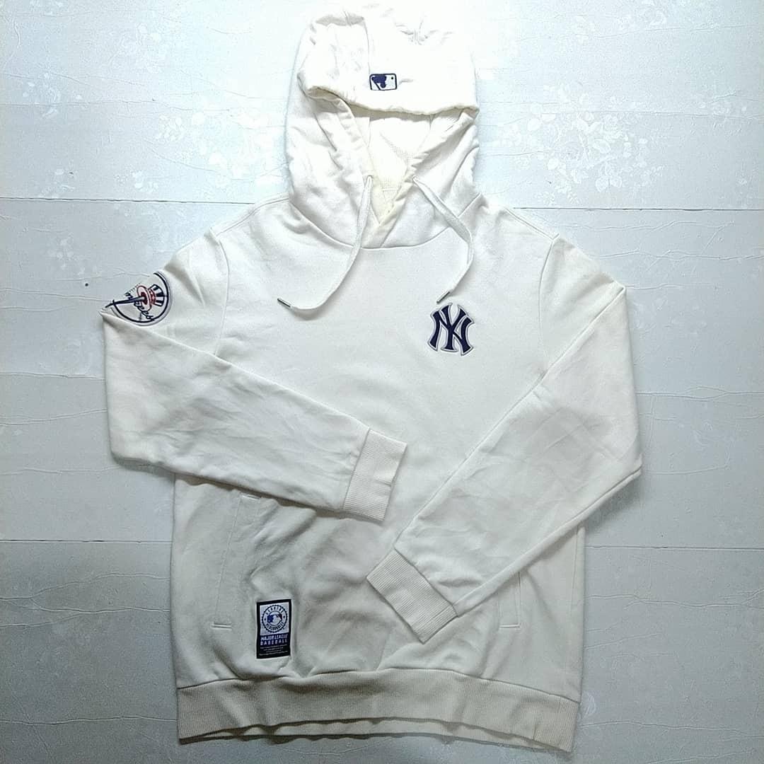 Hoodie MLB Yankees original second brand Hoodie sweater Thrift vintage,  Fesyen Pria, Pakaian , Baju Luaran di Carousell