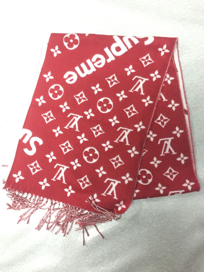 Scarf & pocket square Louis Vuitton x Supreme Red in Cotton - 7441455