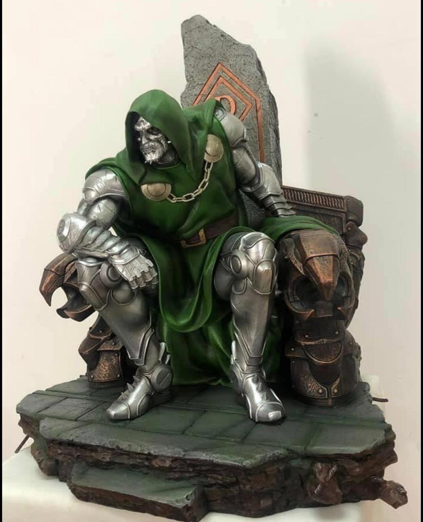 中古マーベル サイドショウ Sideshow Dr Doom ドゥーム 中古マーベル サイドショウ Sideshow Dr Doom ドゥームの通販 by
