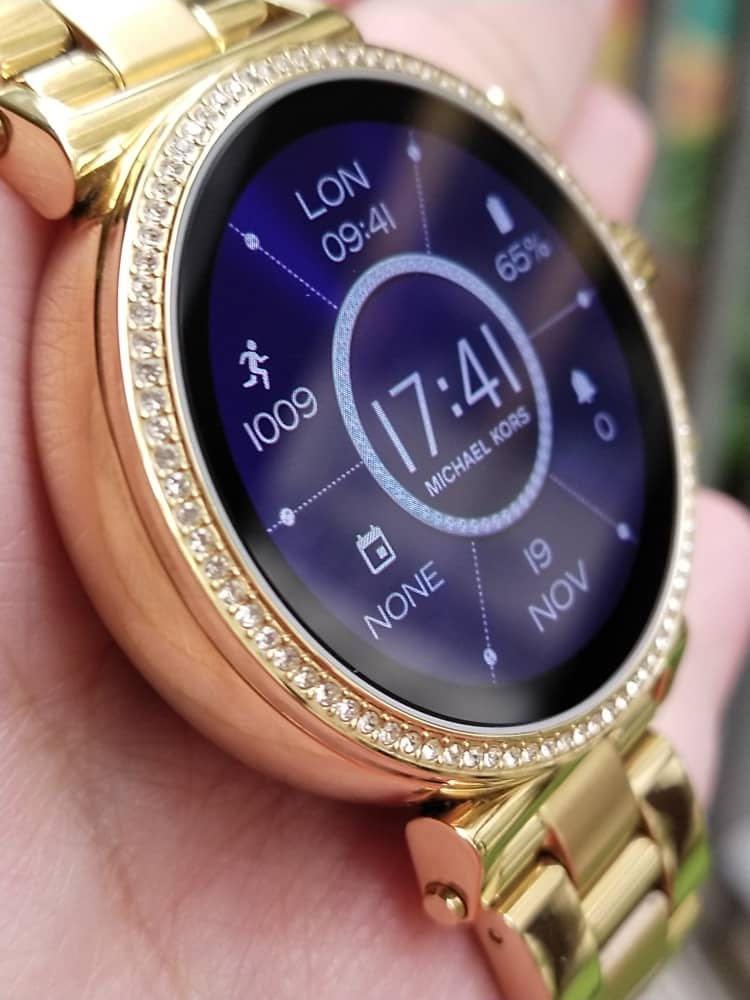 Michael Kors Smartwatch Sofie Women S Fashion Watches On Carousell