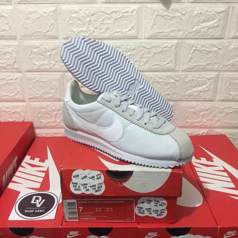 nike cortez size 7 womens