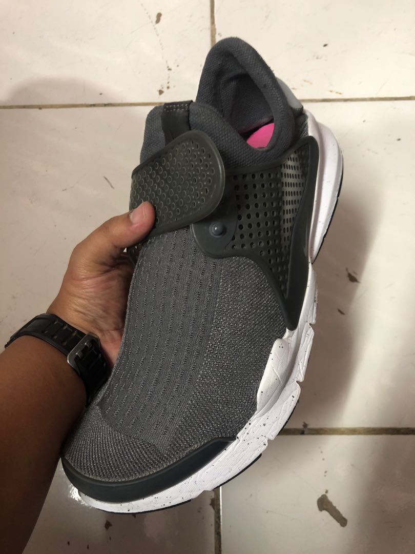nike sock dart wolf grey