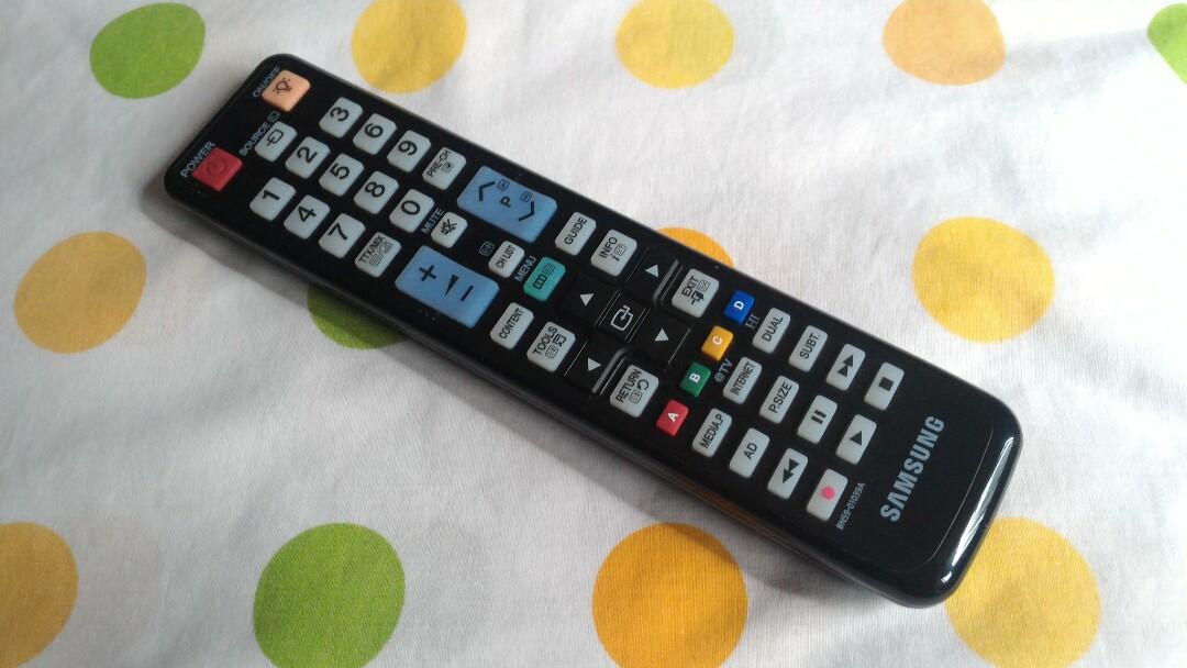 Samsung Smart TV Remote, TV & Home Appliances, TV & Entertainment, TV on Carousell