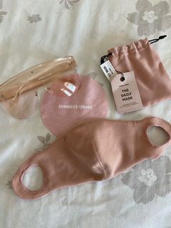 (Category: ) located in . Submitted by preloveditemsbymikaaa (Listing ID 1050037863, Image 1). Description: .