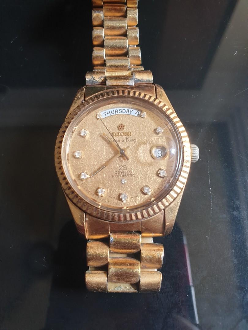 Titoni Cosmo King Date Day 737 360