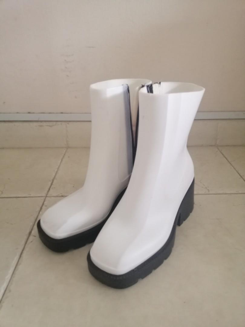 White chelsea clearance rain boots