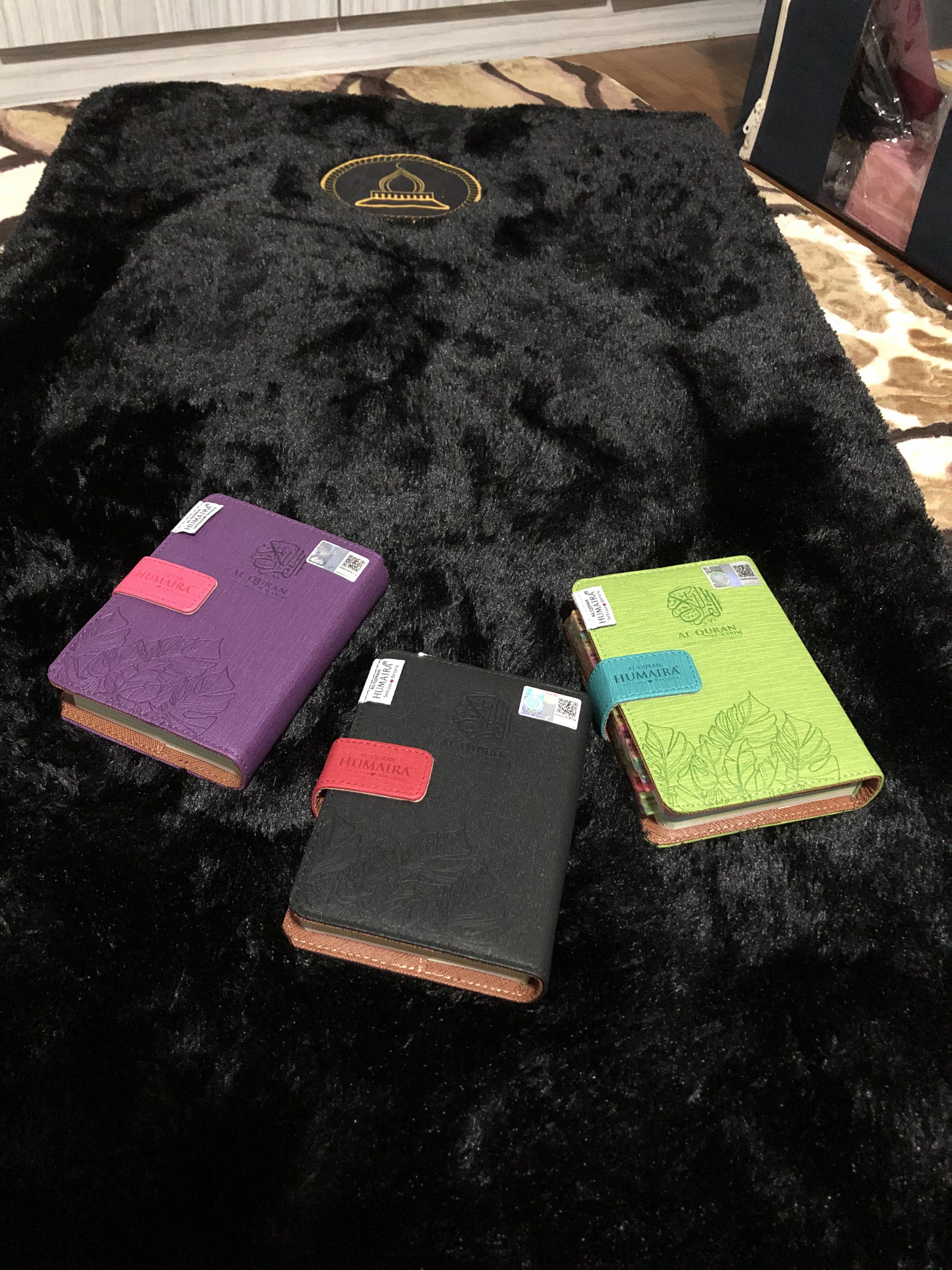 A5 A6 198 Tag Humaira Magnetic Zip Al Quran Tag Women S Fashion Muslimah Fashion On Carousell