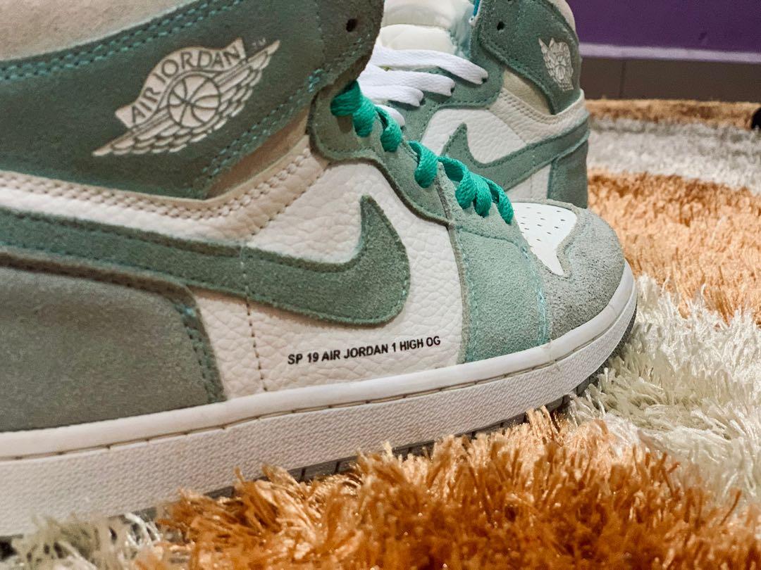 Jordan 1 shop green suede