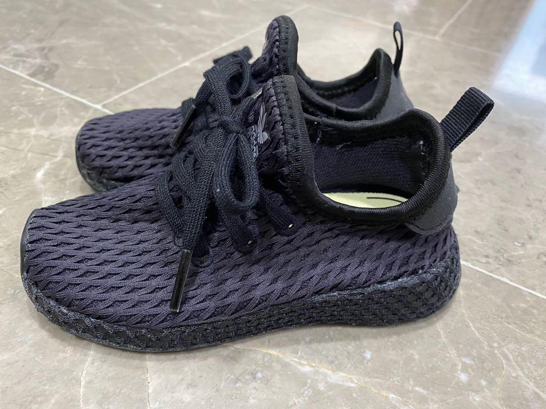 boys black addidas