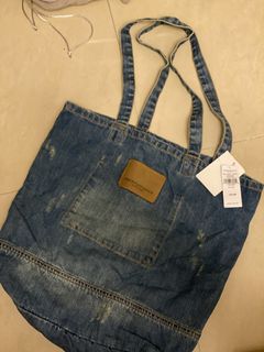 （分類：）位於 。 由 iygniw 提交（商品編號 1046328666，圖片 1）。簡介： 。