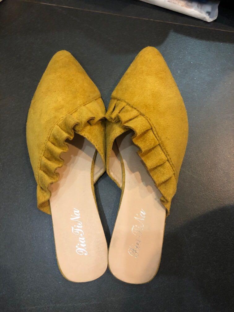womens mustard sandals
