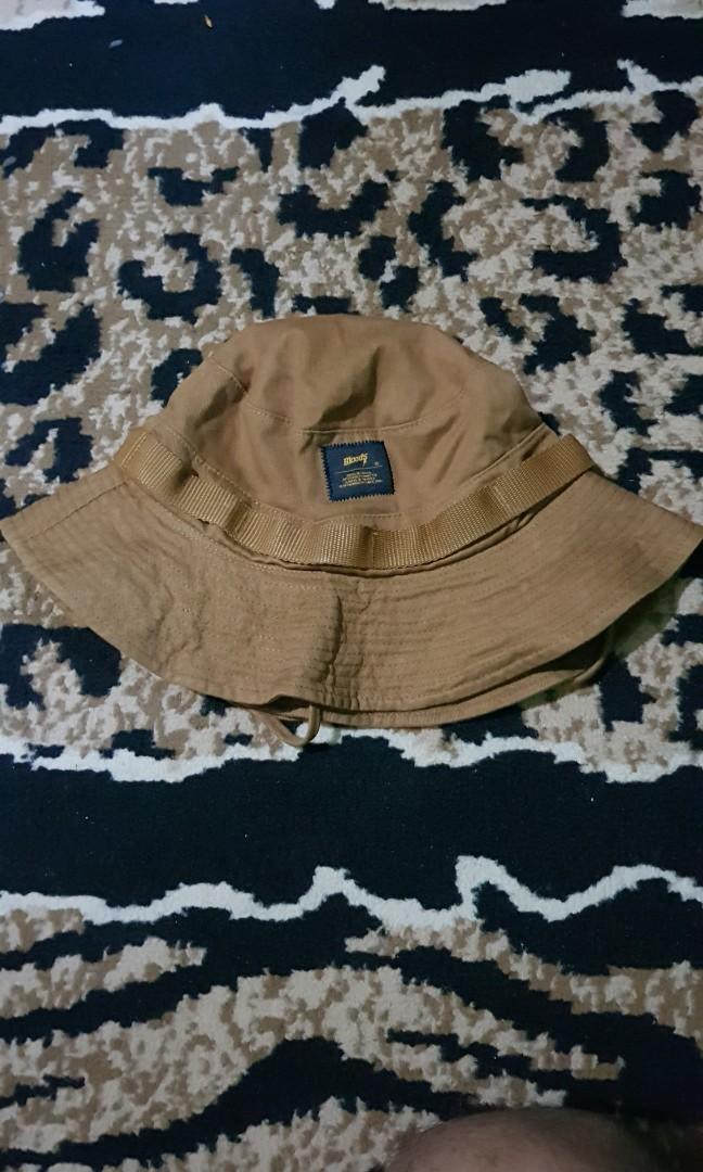 Boonie Hat Bloods, Fesyen Pria 