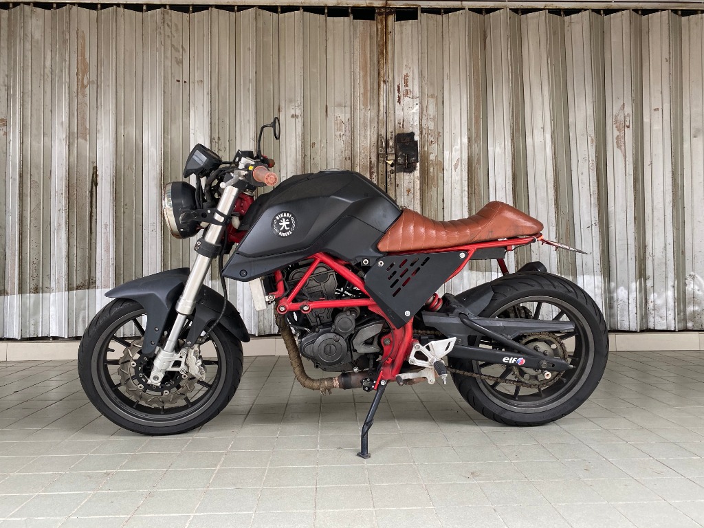 Benelli 150 cafe hot sale racer
