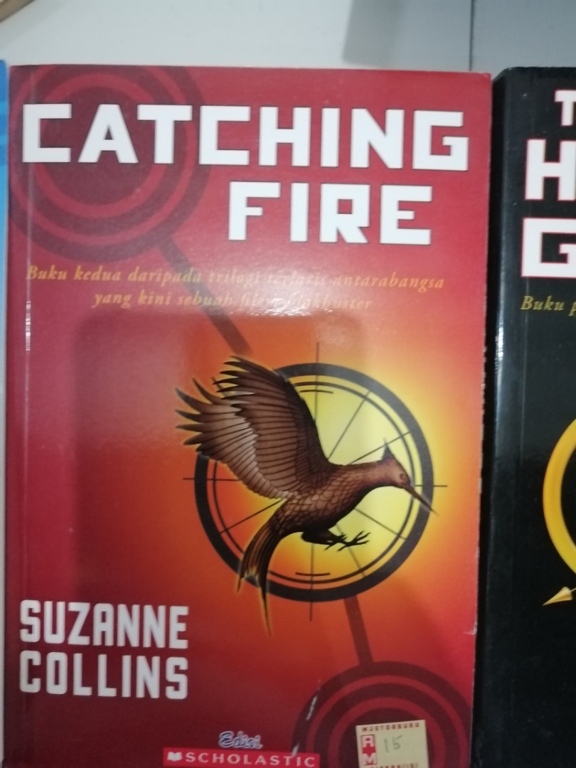 Catching Fire : Bahasa Melayu Hobbies Toys Books Magazines Catching Fire : Bahasa Melayu Hobbies Toys Books Magazines