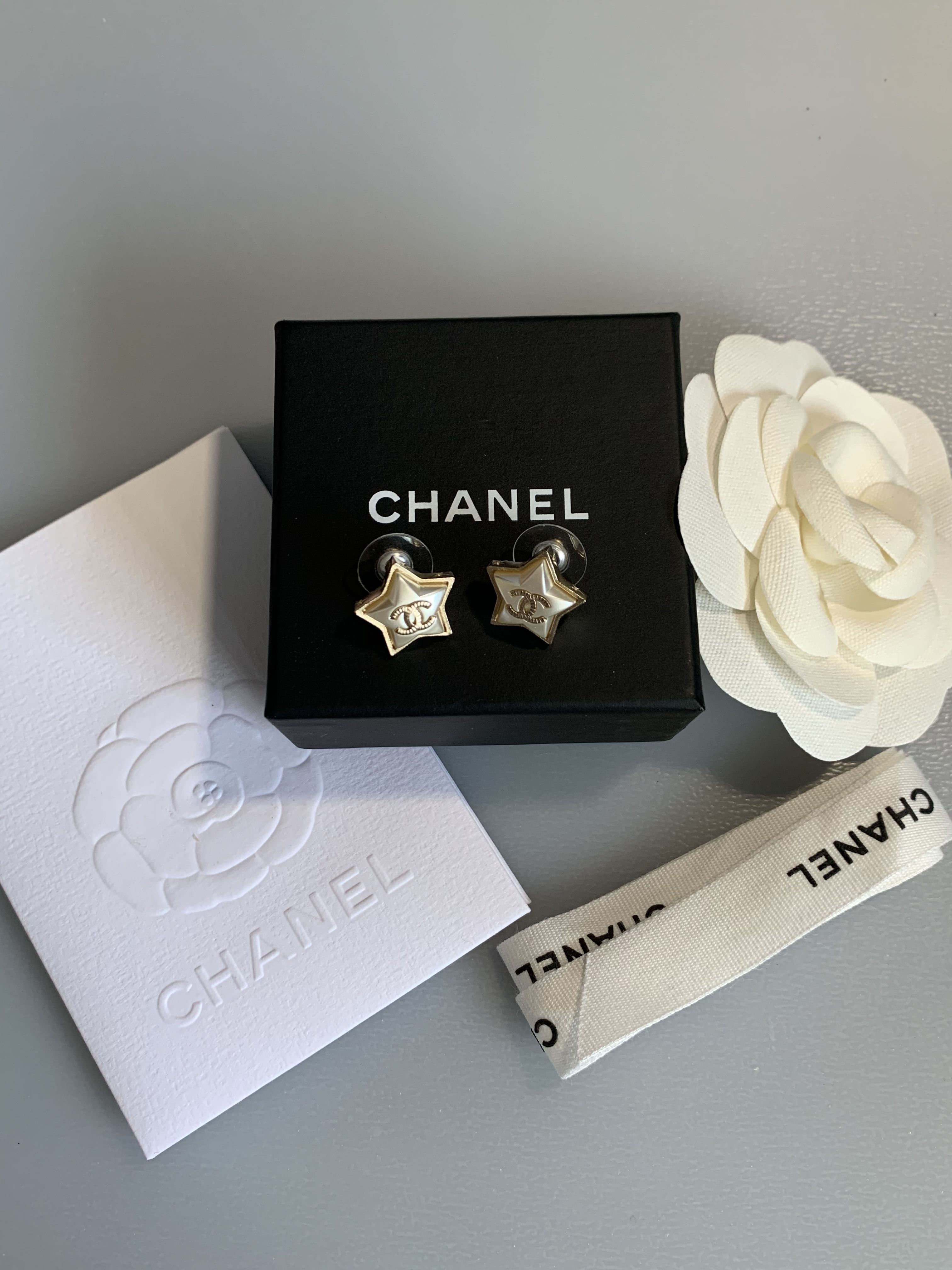 Chanel Star Earrings Pre loved Women s Fashion Jewelry
