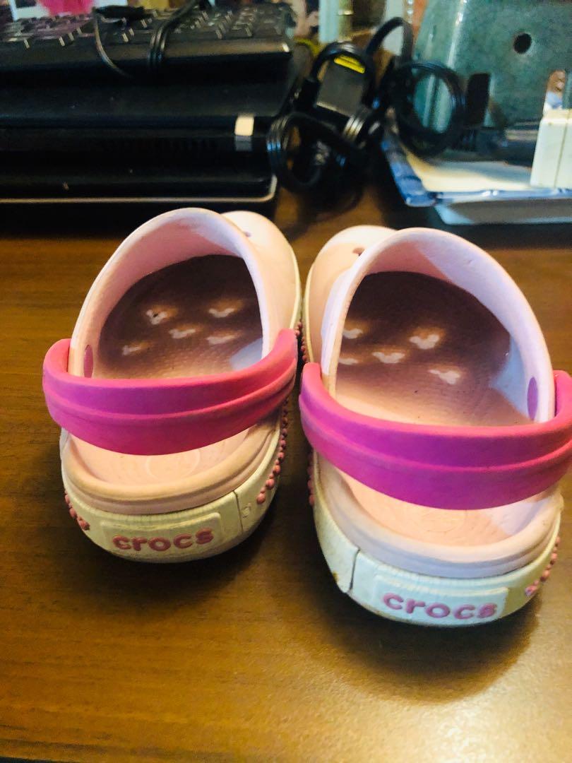 Crocs Baby Shoes (Category: Babies & Kids Fashion) located in Las Pinas. Submitted by icatch22 (Listing ID 1046310350, Image 1). Description: .