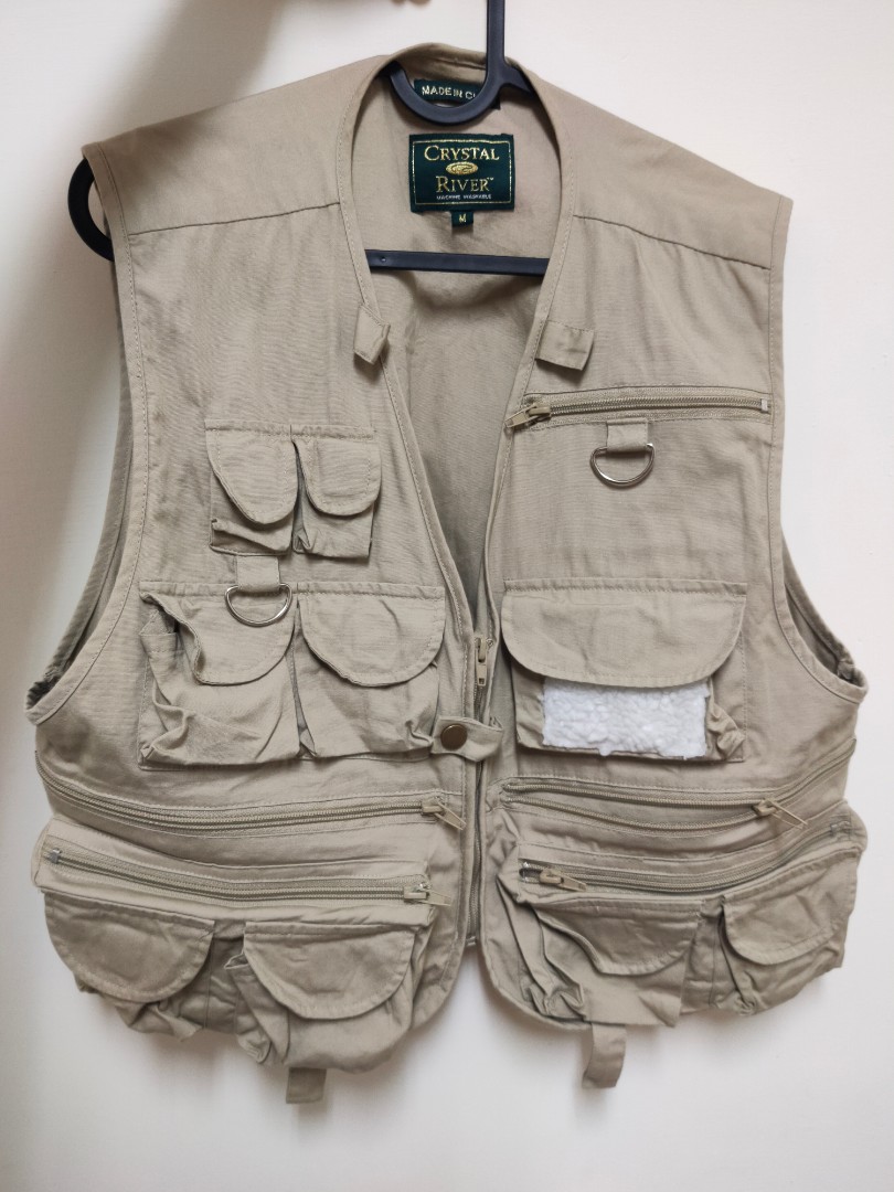 Crystal River 釣魚背心M號多口袋機能背心卡其色功能穿搭復古古著, 他的時尚, 上衣與西裝, 背心在旋轉拍賣