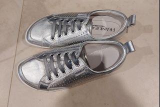 Frankie4 Ellie iii pinned silver size 7.5