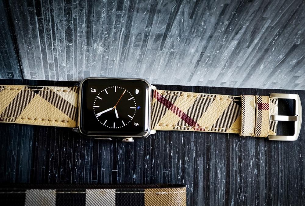 Burberry apple watch hotsell band 42mm