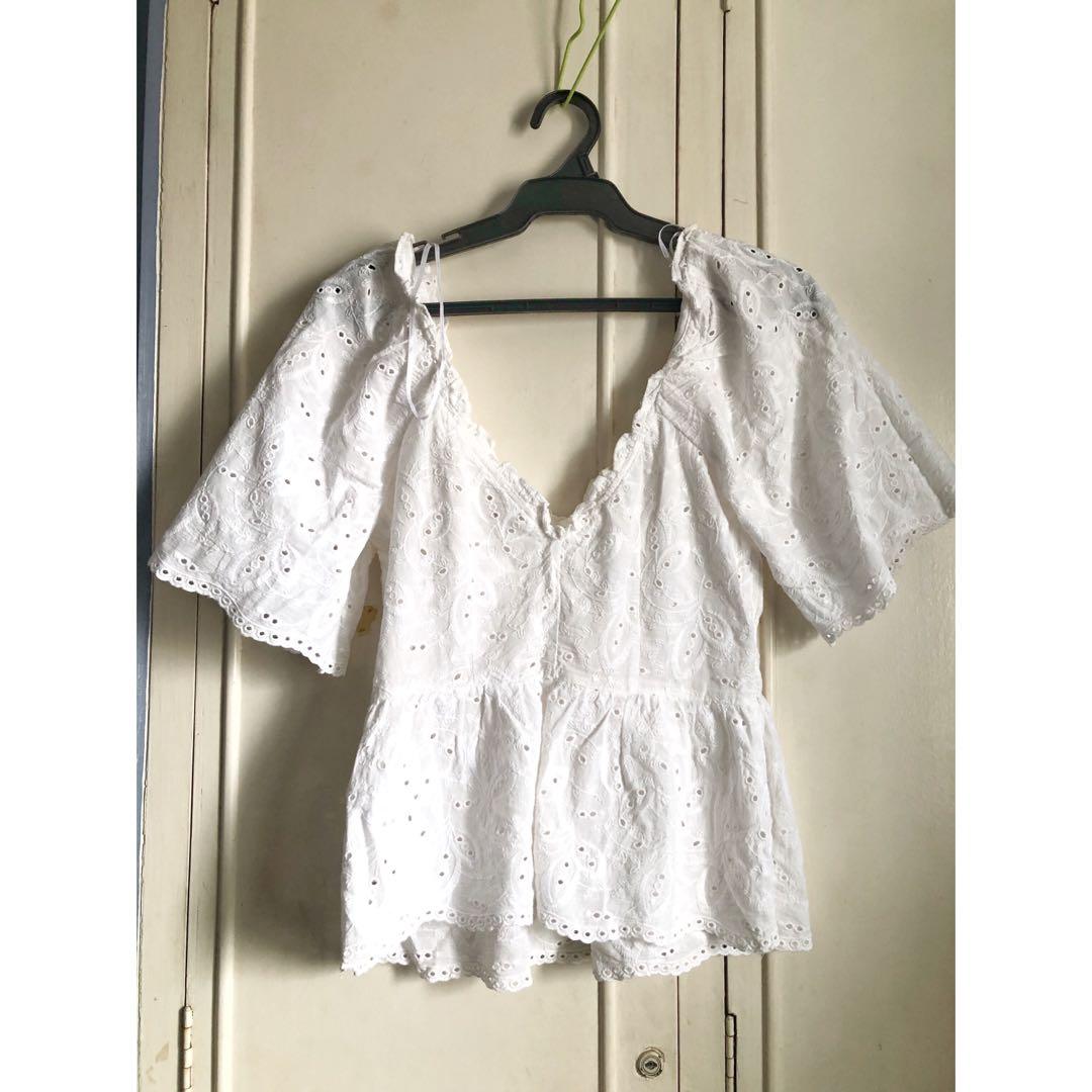 H&m eyelet blouse online