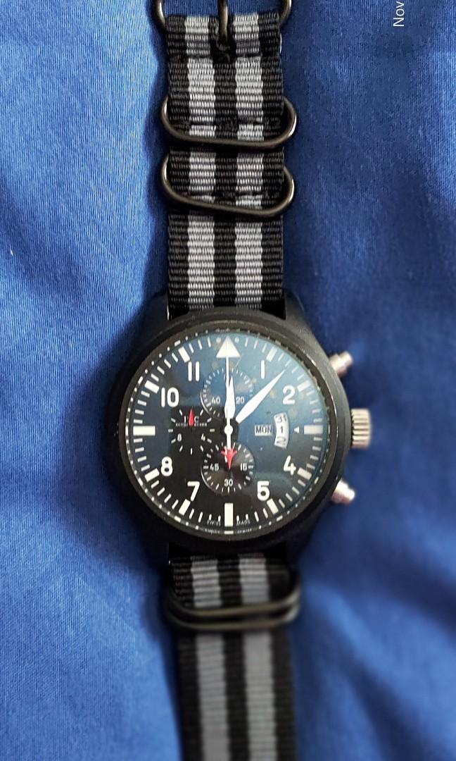 Pilot Automatic (Category: Men's Watches) located in Singapore. Submitted by jackanghc2608 (Listing ID 1046234281, Image 2). Description: Pilot Automatic Date.