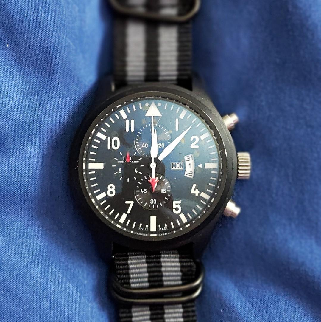 Pilot Automatic (Category: Men's Watches) located in Singapore. Submitted by jackanghc2608 (Listing ID 1046234281, Image 1). Description: Pilot Automatic Date.