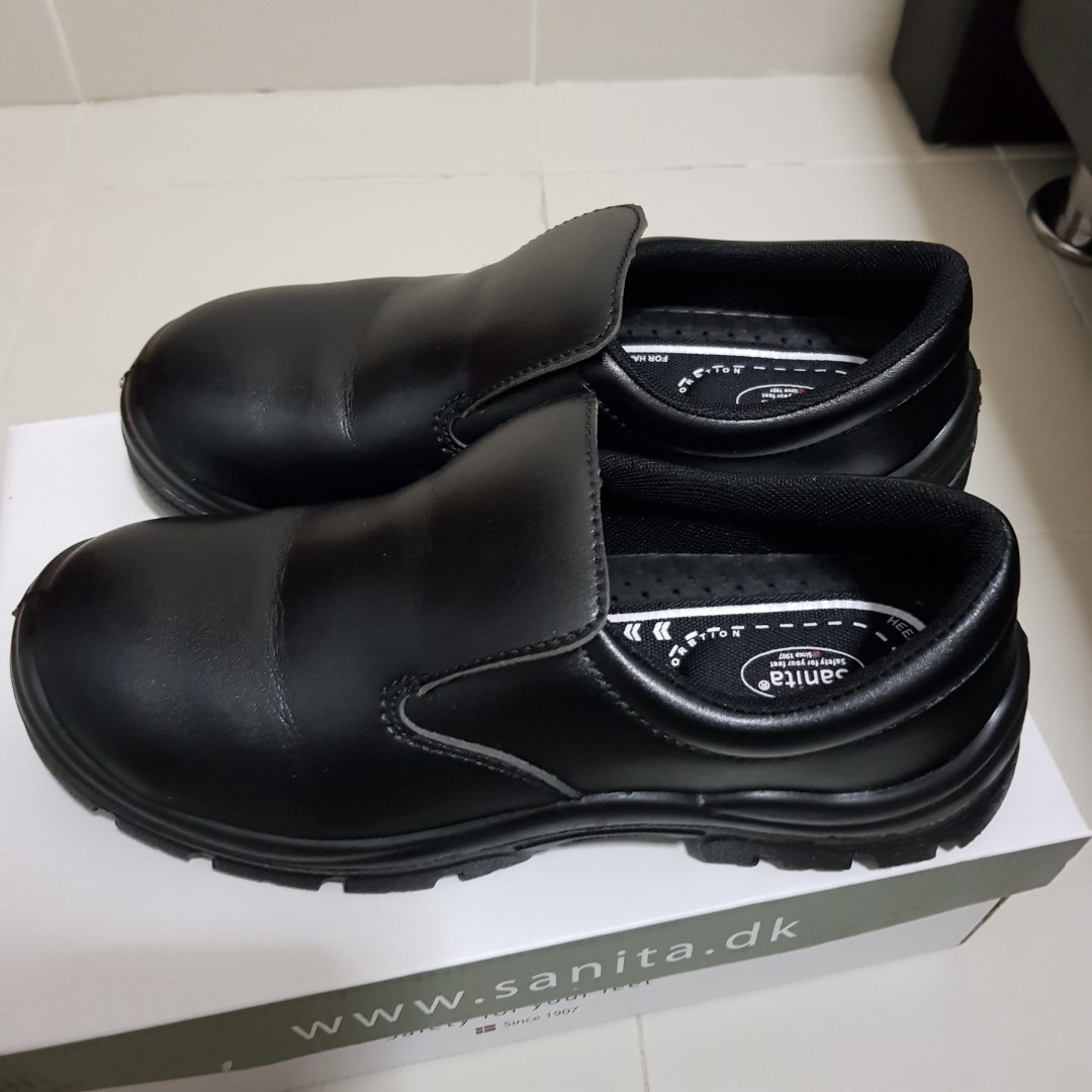 Kitchen Safety Shoes Men S Fashion Footwear Casual Shoes On Carousell   Kitchensafety Shoes 1604330007 9bce49a3 