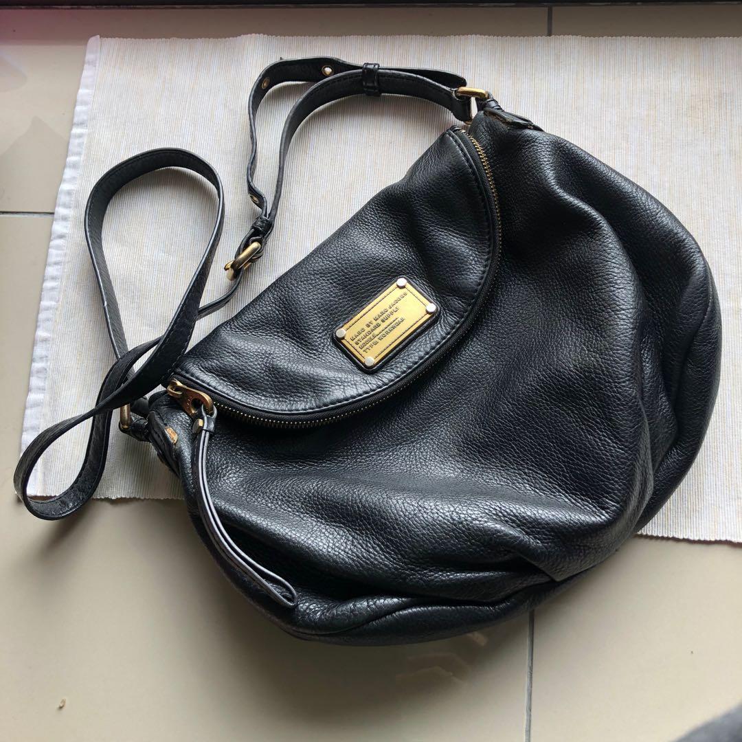 Marc Jacobs Sling Bag Original, Luxury, Bags & Wallets on Carousell