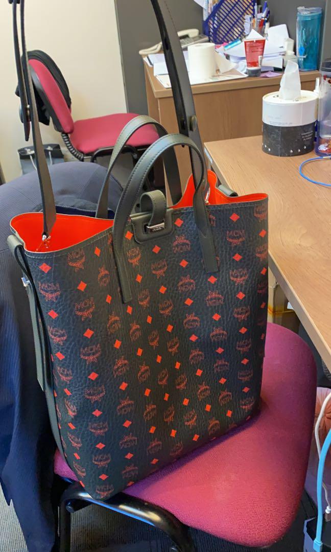 Mcm gunta shopper cheap large