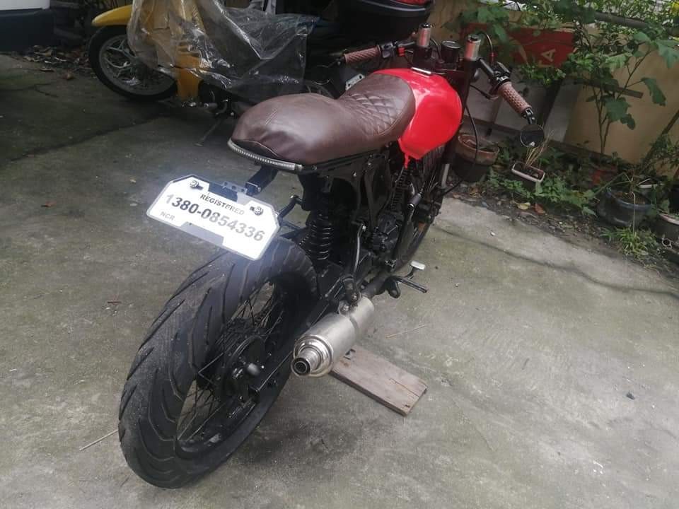 Bajaj ct best sale 100 scrambler