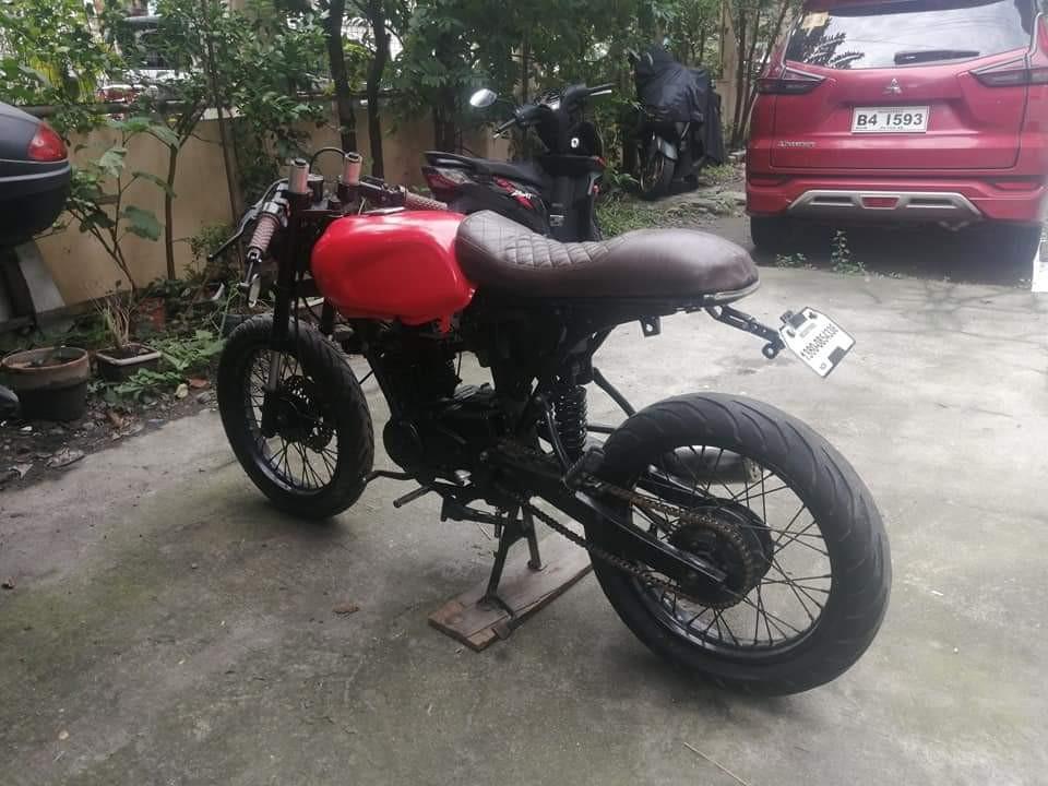 Scrambler bajaj sales ct 100