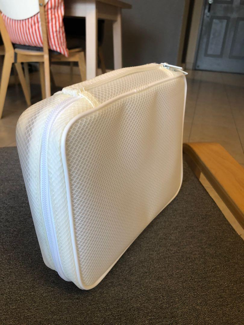 Muji eva pouch store