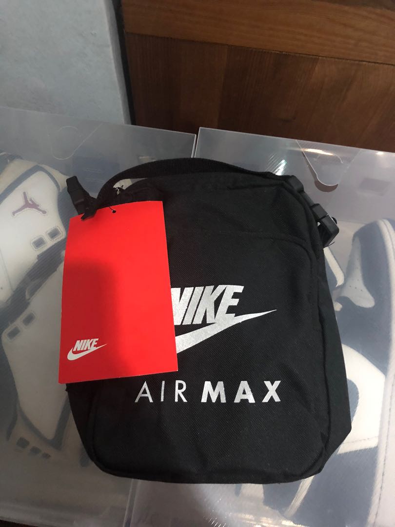 Nike Air Max Shoulder Bag