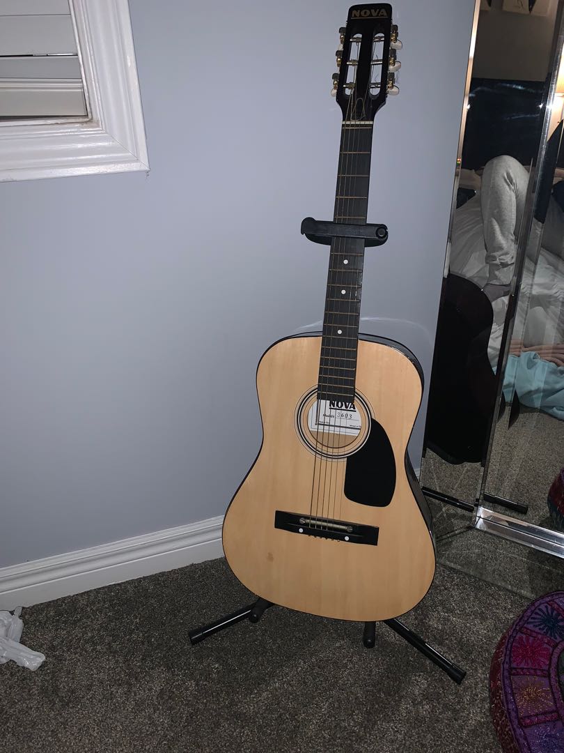 Nova guitar store