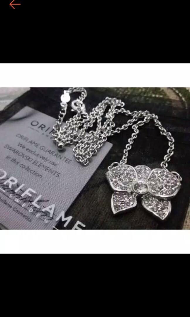 Oriflame SWAROVSKI ELEMENTS Crystal Necklace New. Kalung Oriflame anggrek baru