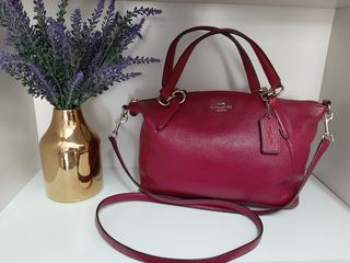 (Category: ) located in . Submitted by belleluxurybrand (Listing ID 1046386997, Image 1). Description: .