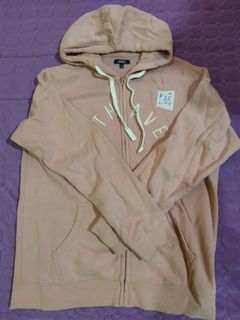 (Category: ) located in . Submitted by yanzz_store (Listing ID 1046312133, Image 1). Description: .