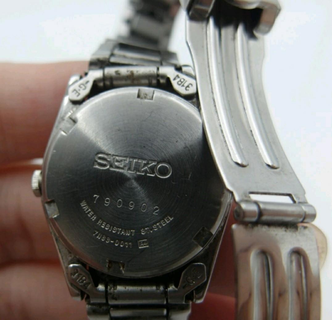 由 hihisky999 (刊登 ID 1050295917，圖片 3) 提交，位於 台北市 (Taipei) 的 二手/ 日本 SEIKO 精工錶 女用 (類別：手錶)，說明：日本 SEIKO 精工石英錶 二手品 錶徑： 約 2.3 cm (不含龍頭) 手圍：約 16 cm (皮尺測量難免有些許誤差 ) 無原廠錶盒 會另送盒子 91XT83Y7NRGM。